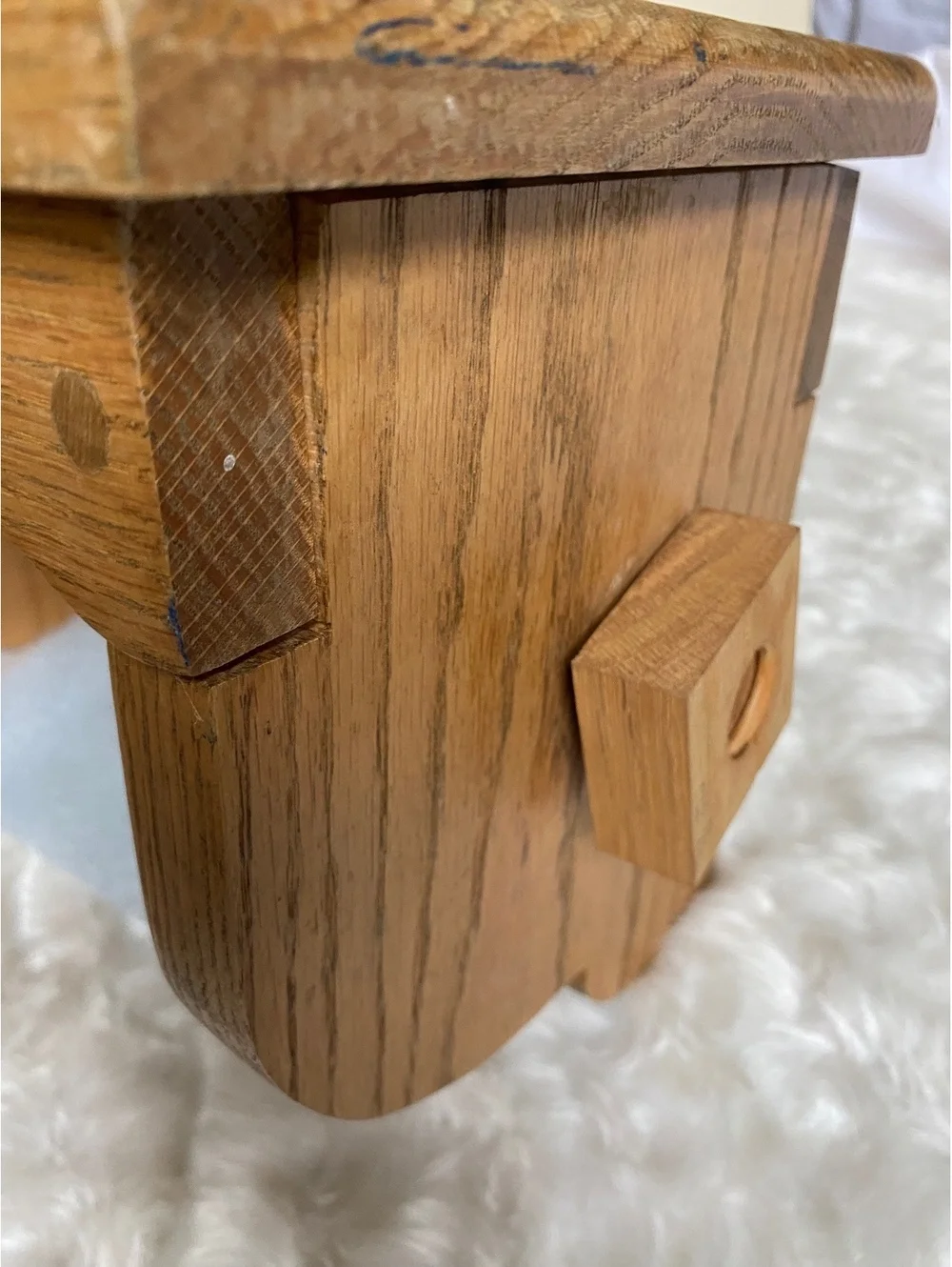 Wooden Oak Wall Mounted Shelf Hanging Rod Scalloped Edge